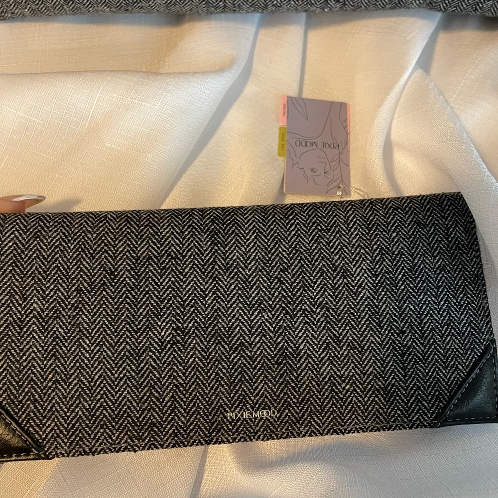 Weekender Tote & Wallet - Picture 10 of 14